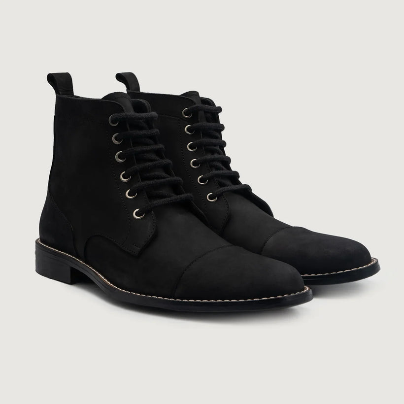 Knight Derby Svart Nubuck Läderkängor för Herr