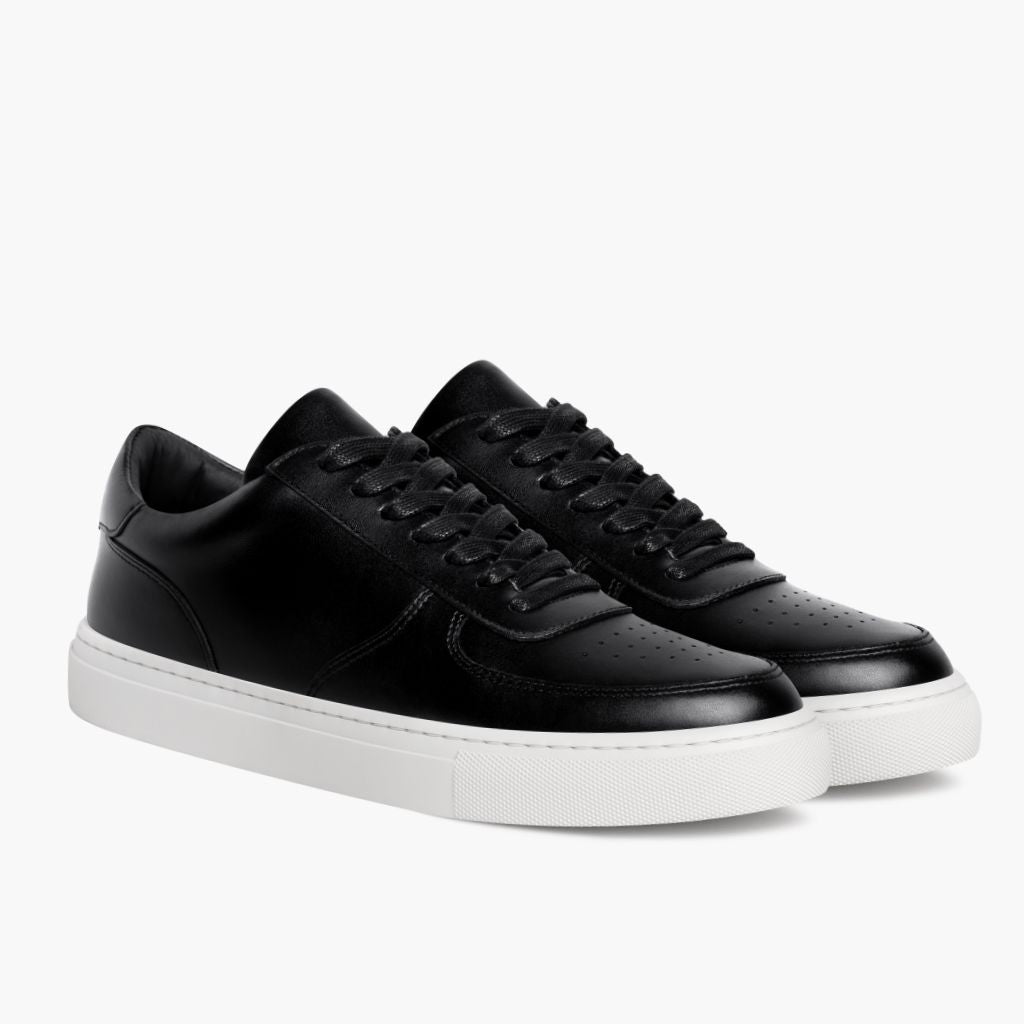 Court Svart Lädersneakers för Herr i svart äkta nötskinn - Sidovy | Handla online