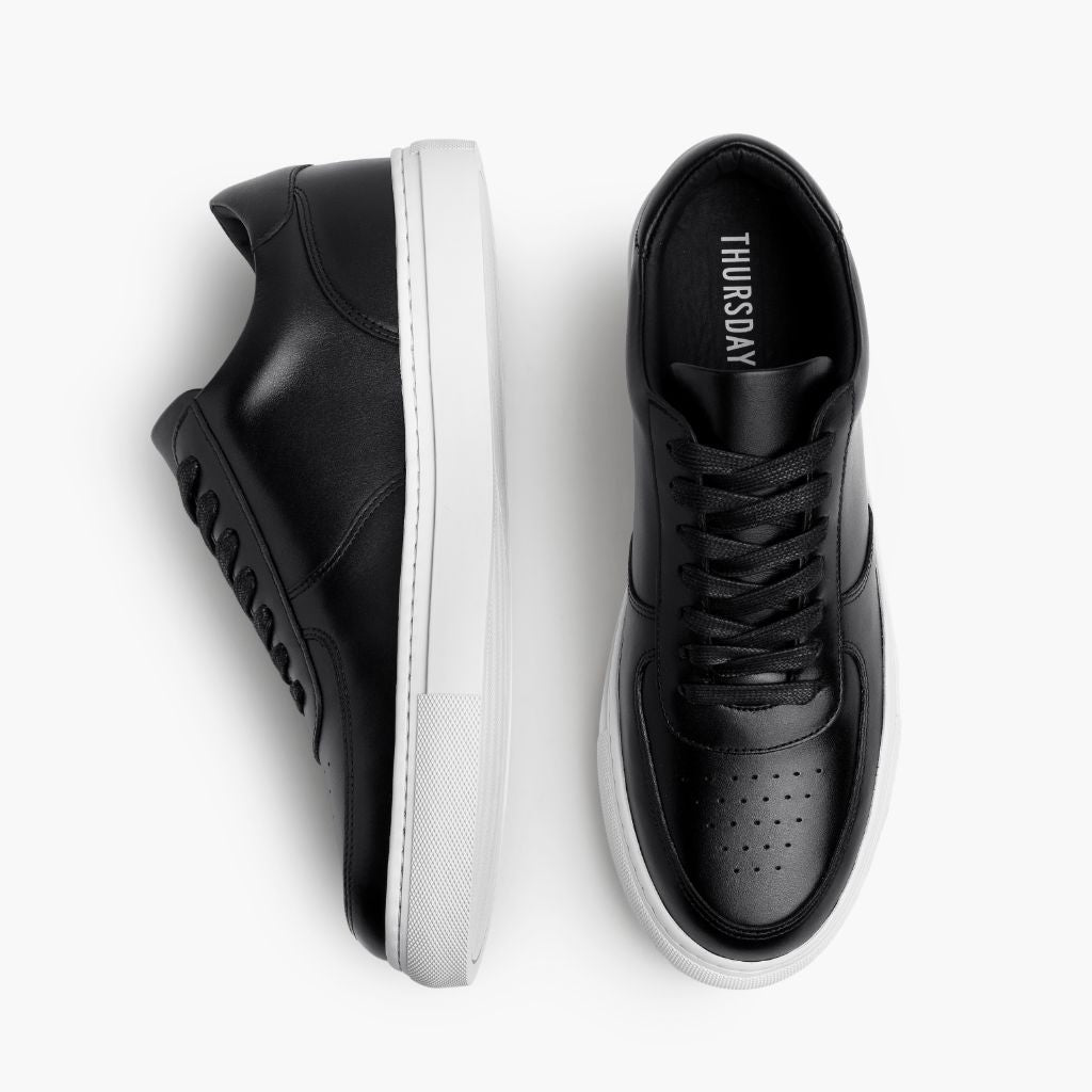Court Svart Lädersneakers för Herr - Förstärkt hälkappa och precisa dubbla sömmar