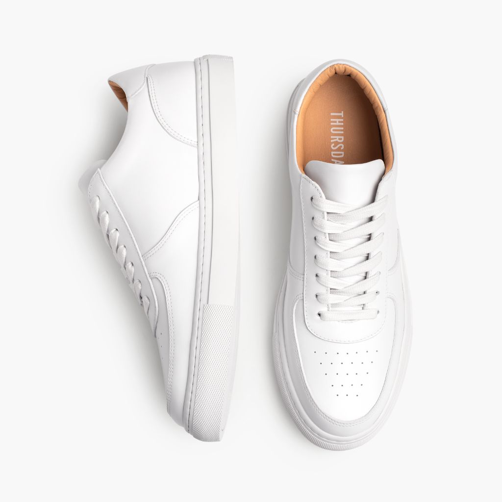 Court White Lädersneakers för Herr - Förstärkt hälkappa och precisa dubbla sömmar