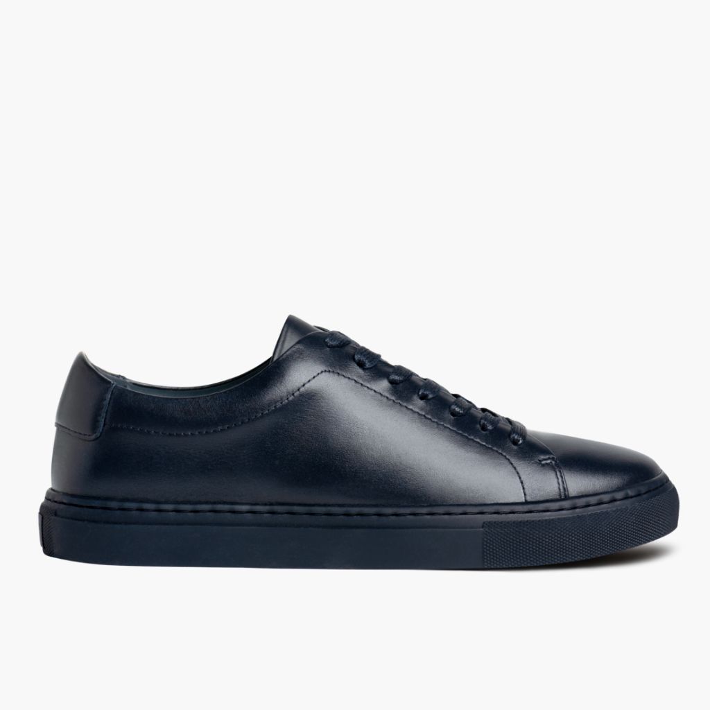 Navy Full-Grain leather Sneakers - Ritsrandsydd Goodyear-konstruktion och tåhätta