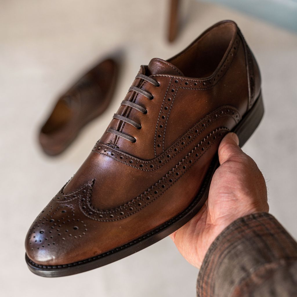 Tailored Rib Cuffs & Hem Craftsmanship Construction Detail on Aviator Cinnamon Läderskor för Herr