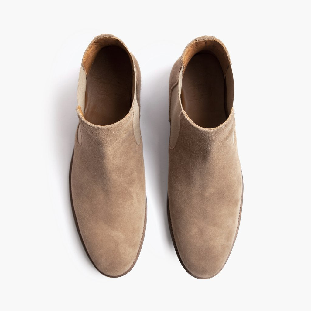 High-Traction Rubber Outsole & Lug Tread Pattern on Cavalier Sandstone Läderkängor för Herr