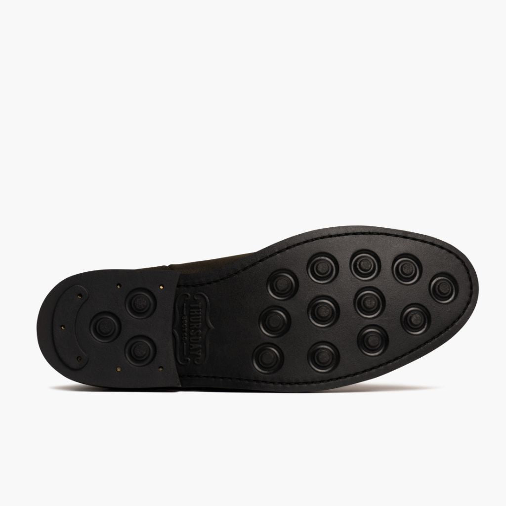 High-Traction Rubber Outsole & Lug Tread Pattern on Duke Dark Olive Suede Läderkängor för Herr