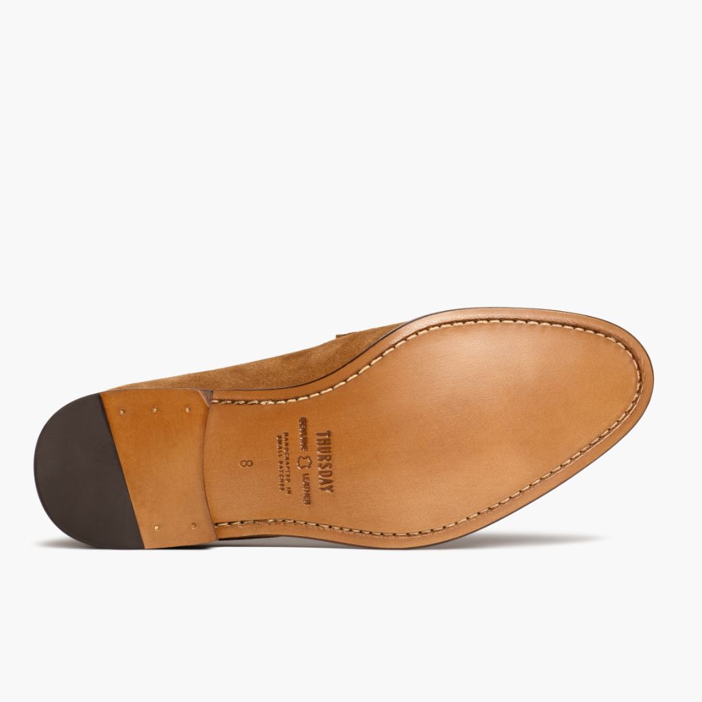 High-Traction Rubber Outsole & Lug Tread Pattern on Lincoln Cider Läderloafers för Herr