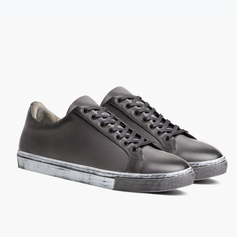 Premier Low Top Distressed Grey Leather Sneakers för Herr