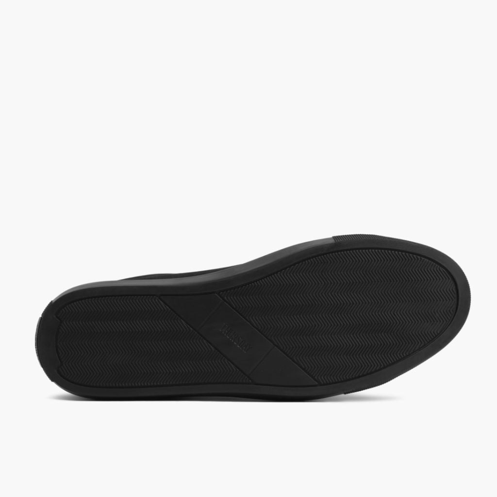 High-Traction Rubber Outsole & Lug Tread Pattern on Premier Low Top Svart Matte Lädersneakers för Herr For Men