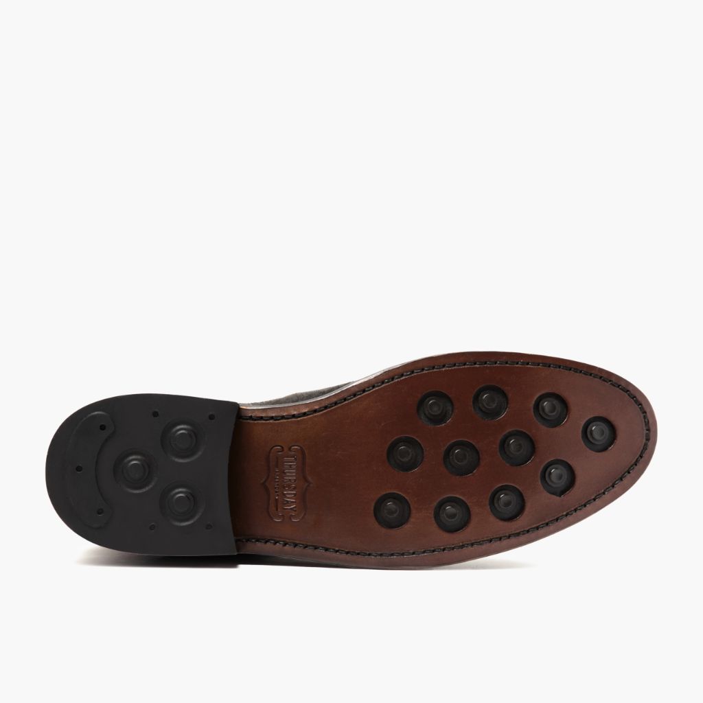 High-Traction Rubber Outsole & Lug Tread Pattern on Cavalier Shadow Grey Läderkängor för Herr