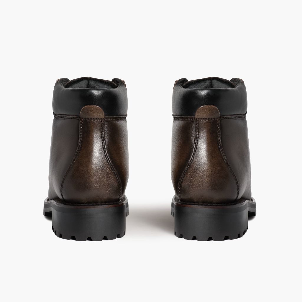 High-Traction Rubber Outsole & Lug Tread Pattern on Commander Jasper Läderkängor för Herr