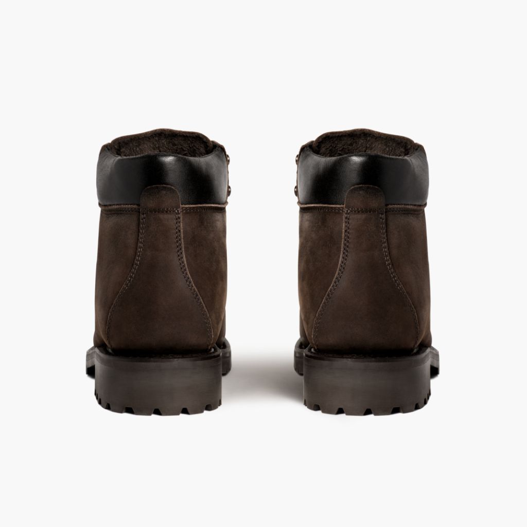 High-Traction Rubber Outsole & Lug Tread Pattern on Commander Tobacco Läderkängor för Herr