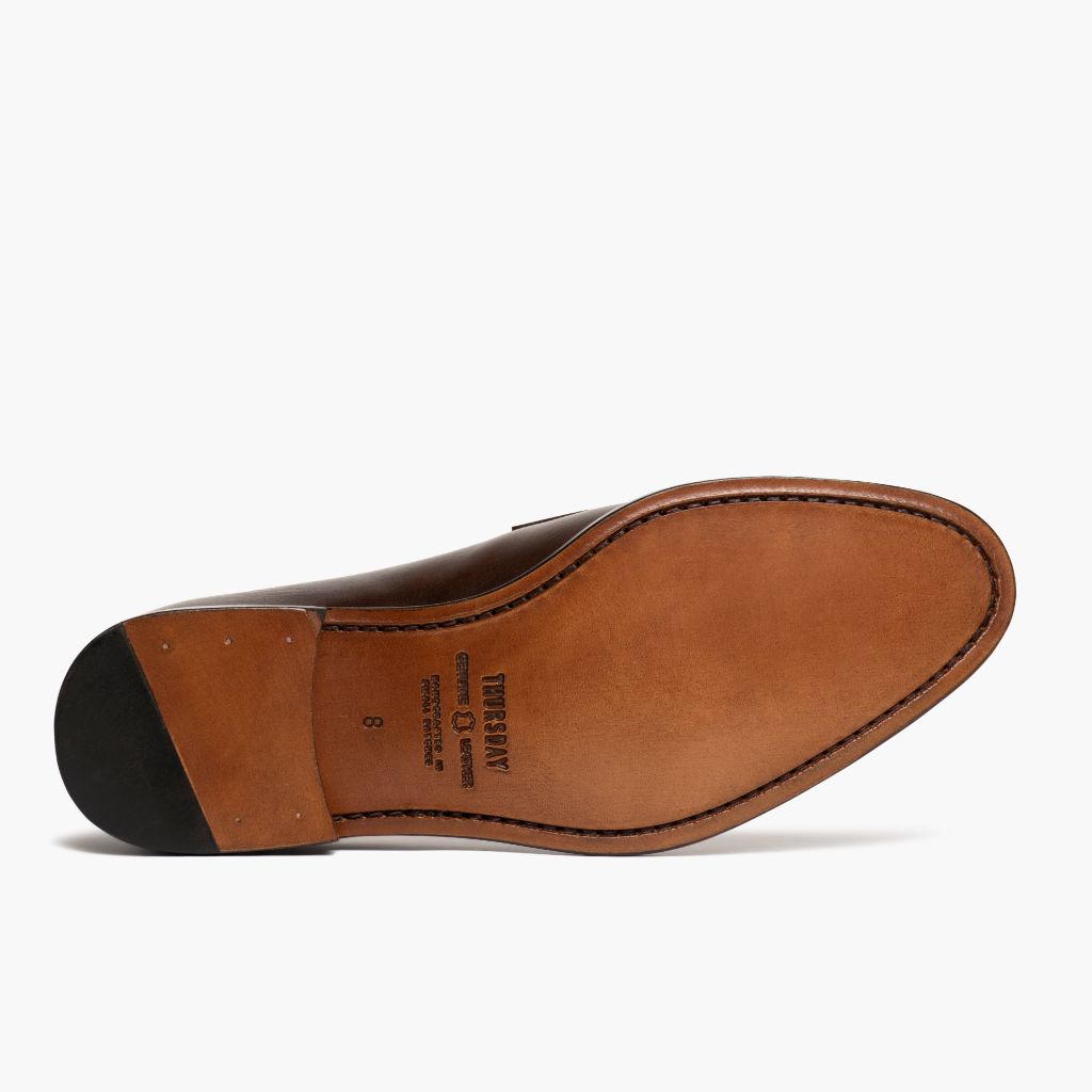 High-Traction Rubber Outsole & Lug Tread Pattern on Lincoln Rich Mahogany Lädersneakers för Herr