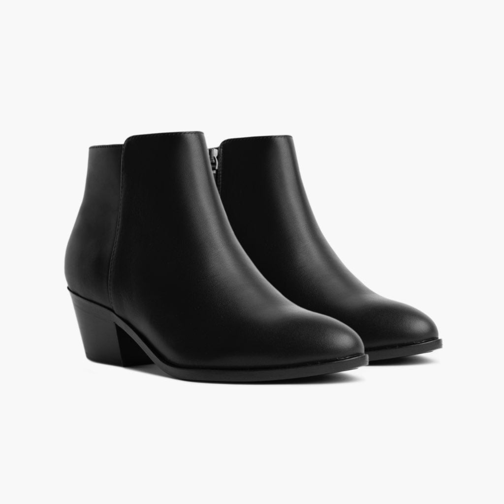 Black Full-Grain leather Boots - Ritsrandsydd Goodyear-konstruktion och tåhätta