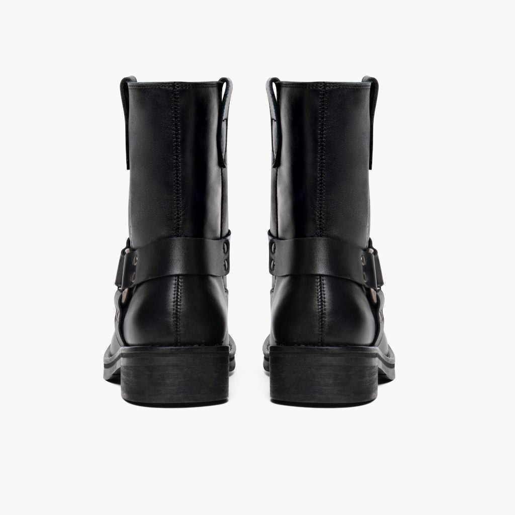 High-Traction Rubber Outsole & Lug Tread Pattern on Outlaw Svart Läderkängor för Dam