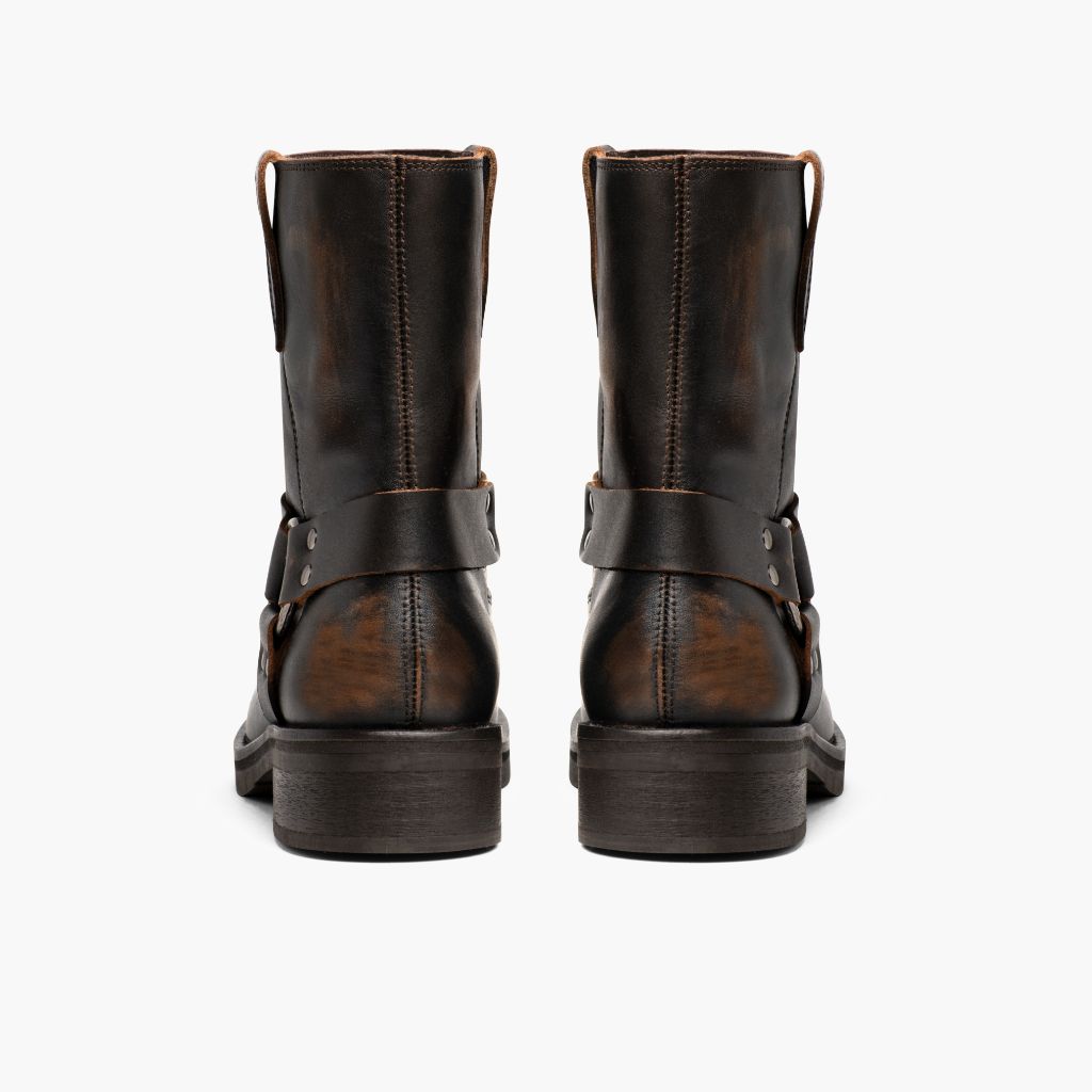 High-Traction Rubber Outsole & Lug Tread Pattern on Outlaw Vintage Brun Läderkängor för Dam