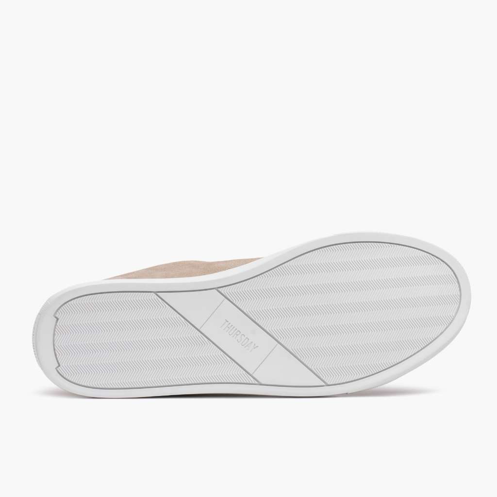 High-Traction Rubber Outsole & Lug Tread Pattern on Premier Low Top Latte Lädersneakers för Dam