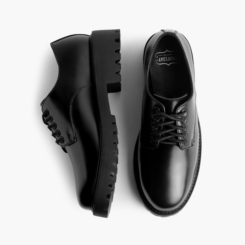 Renegade Svart Lädersneakers för Dam - Förstärkt hälkappa och precisa dubbla sömmar
