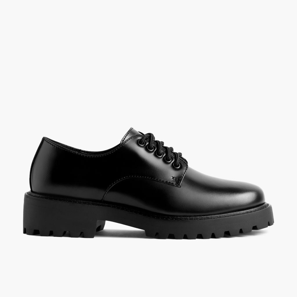 Black Full-Grain leather Sneakers - Ritsrandsydd Goodyear-konstruktion och tåhätta