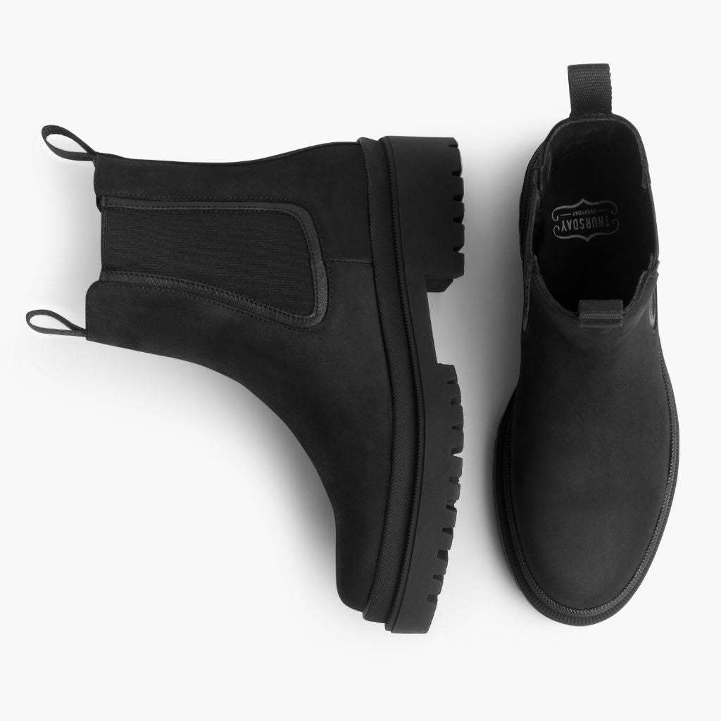 High-Traction Rubber Outsole & Lug Tread Pattern on Legend Platform Svart Matte Läderkängor för Dam