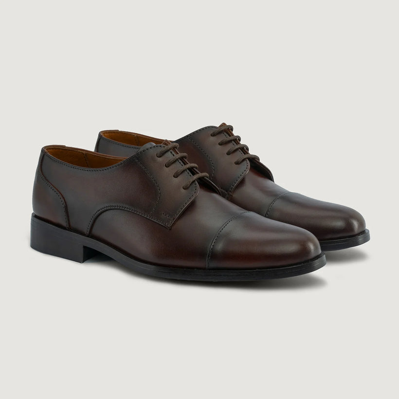 Attorney Derby Burnished Brun Leather Shoes för Herr