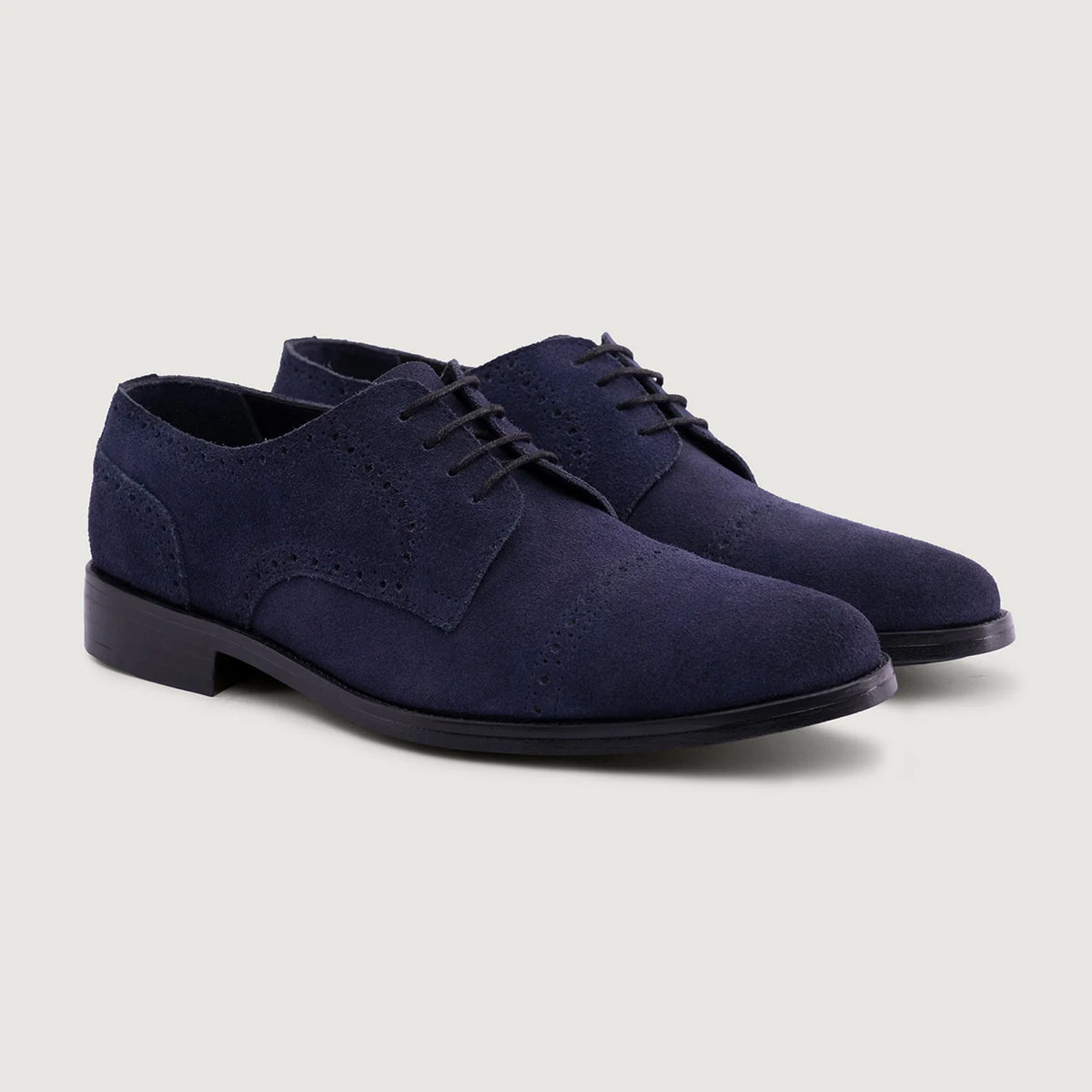 Dirk Brogues Derby Blå Suede Läderskor - StudGuard för Herr in Blue Goatskin Suede - Sidovy | Handla online