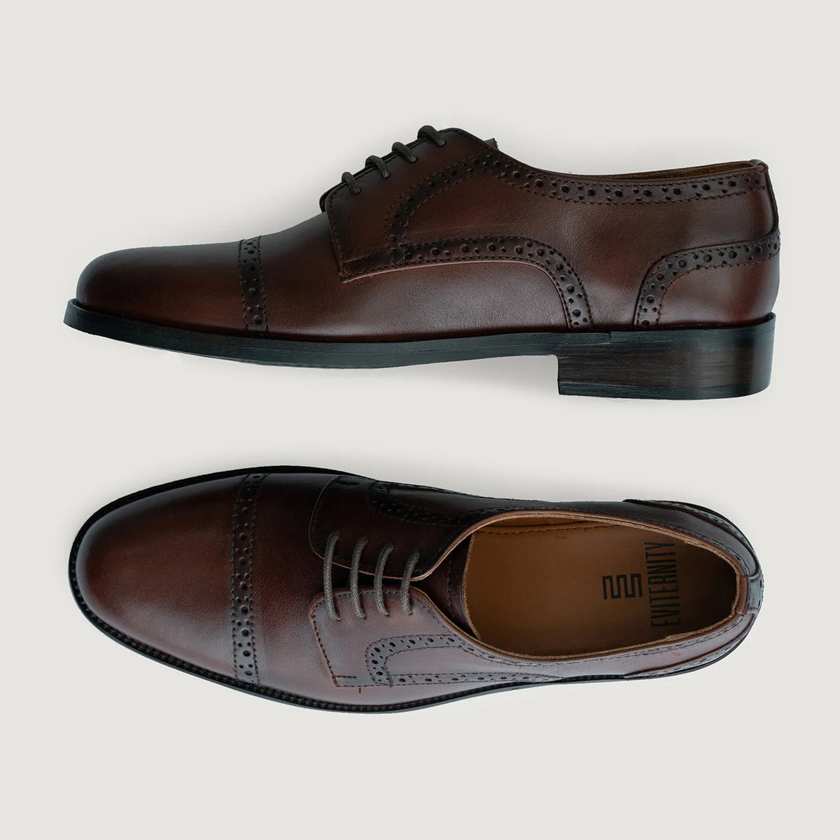 Dirk Brogues Derby Burnished Brun Läderskor för Herr For Men - Förstärkt hälkappa och precisa dubbla sömmar
