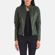 
Adalyn Quiltad Grön Bikerjacka i Läder för Dam in Green Sheepskin Leather - Framifrån med skräddarsydd silhuett | Handla online