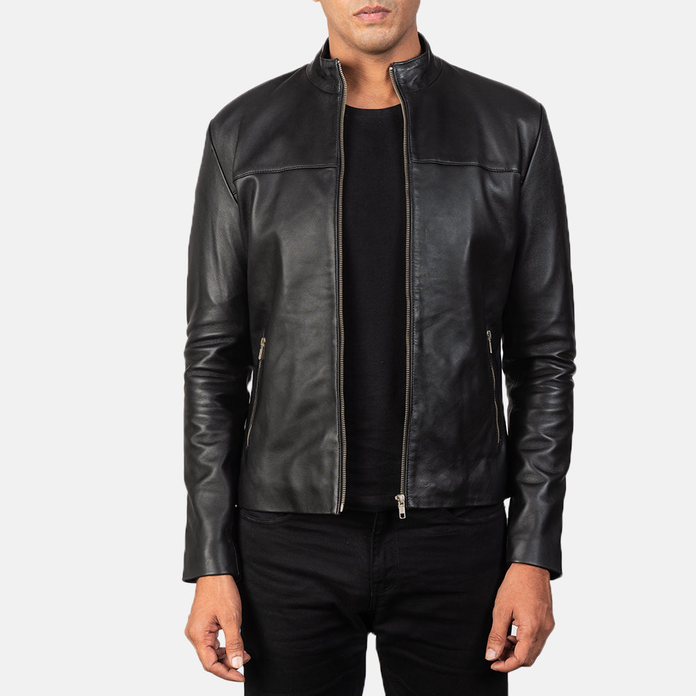Men's Adornica Svart Bikerjacka i Läder för Herr in Black Sheepskin Leather - Front Profile View &amp; Tailored Silhouette | Buy Online