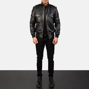 Men's Agent Shadow Svart Bomberjacka i Läder för Herr - Lateral Side Profile View Showing Sleeve Cut &amp; Athletic Taper Fit