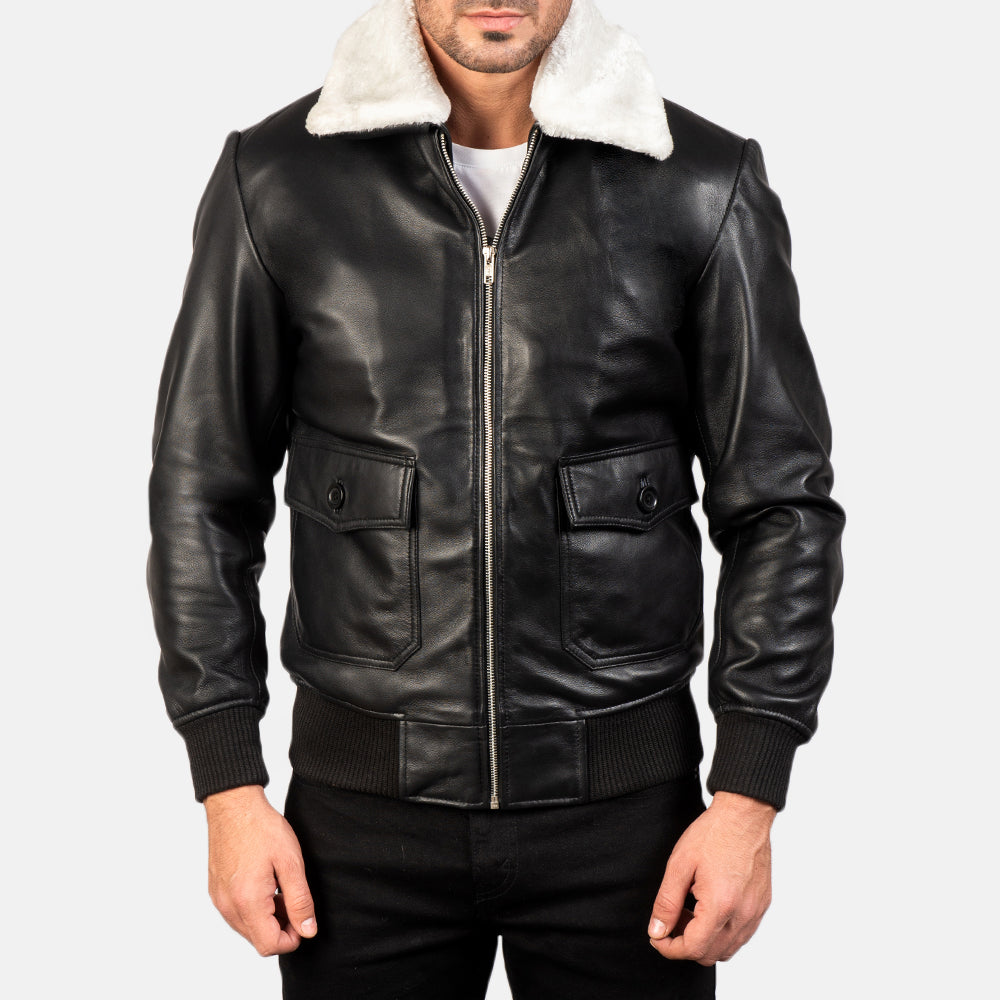 
Närbildsdetalj of Shirt with Removable Fur & Zipper Hardware on Airin G-1 Black & White Leather Bomber Jacket