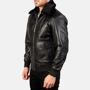 
Black Sheepskin Leather Bomber Jacket - Bakifrån med perfekt axelpassform och ren fåll