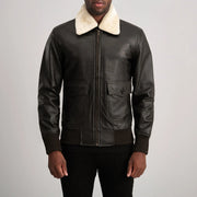 
Närbildsdetalj of Shirt with Removable Fur & Zipper Hardware on Airin G-1 Brun & Cream Bomberjacka i Läder för Herr