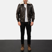Men's Airin G-1 Brun Bomberjacka i Läder för Herr - Lateral Side Profile View Showing Sleeve Cut &amp; Athletic Taper Fit