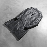 Styled Fit Perspective of Women's Alexis Svart Single Breasted Leather Coat för Dam on Model - Natural Daylight Drape