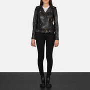 Women's Alison Svart Bikerjacka i Läder för Dam - Lateral Side Profile View Showing Sleeve Cut &amp; Athletic Taper Fit