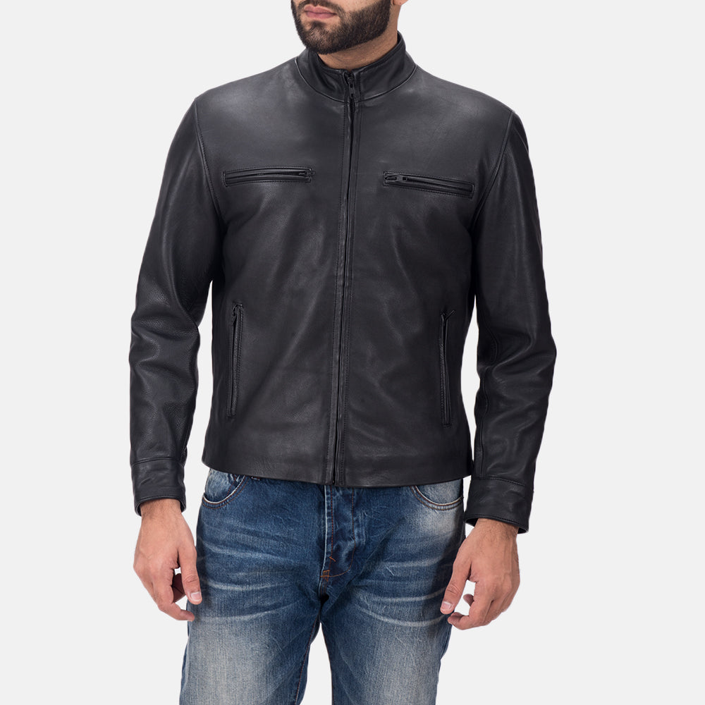 
Austere Matte Svart Bikerjacka i Läder för Herr in Black Calfskin Matte - Framifrån med skräddarsydd silhuett | Handla online