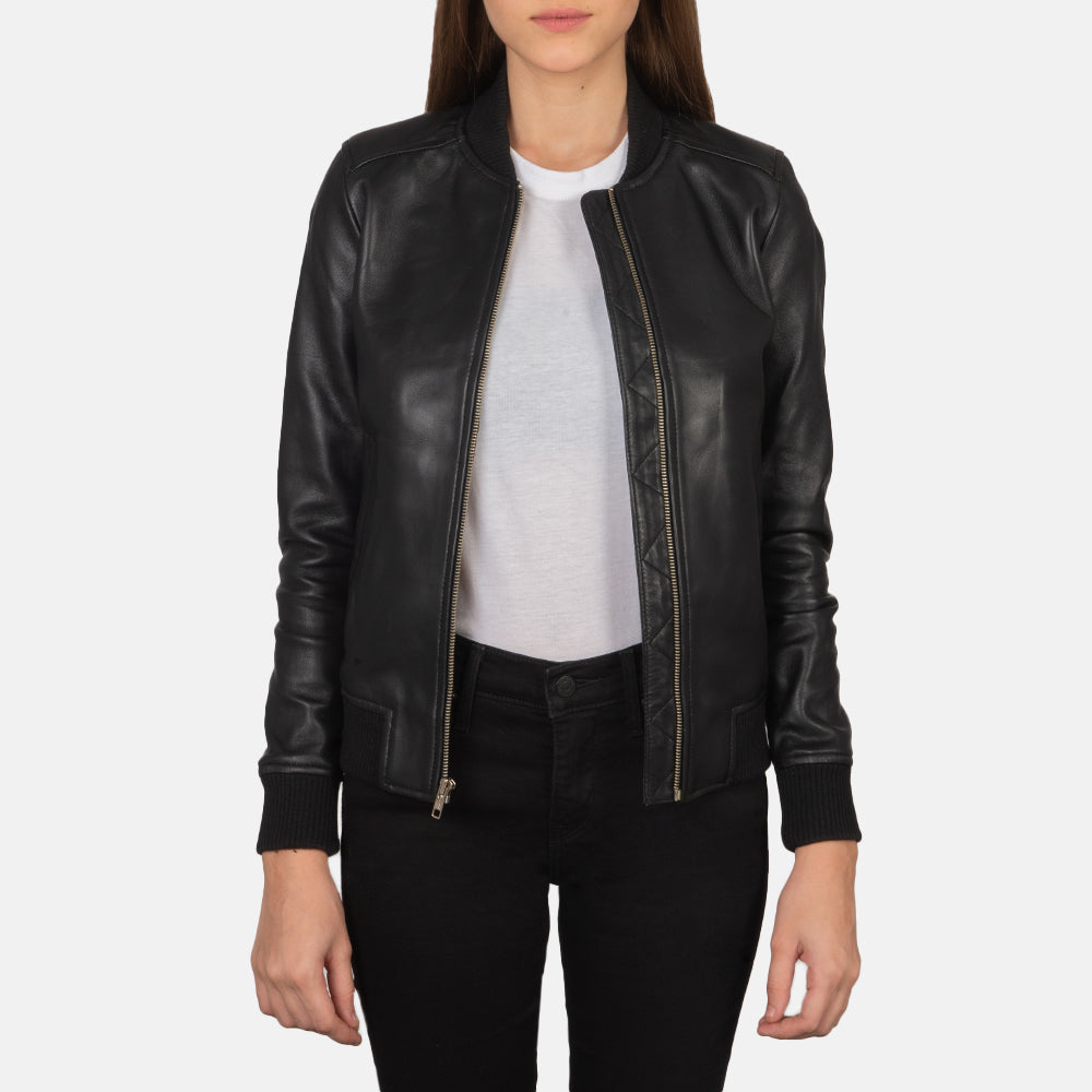 Women's Bliss Svart Bomberjacka i Läder för Dam in Black Sheepskin Leather - Front Profile View &amp; Tailored Silhouette | Buy Online