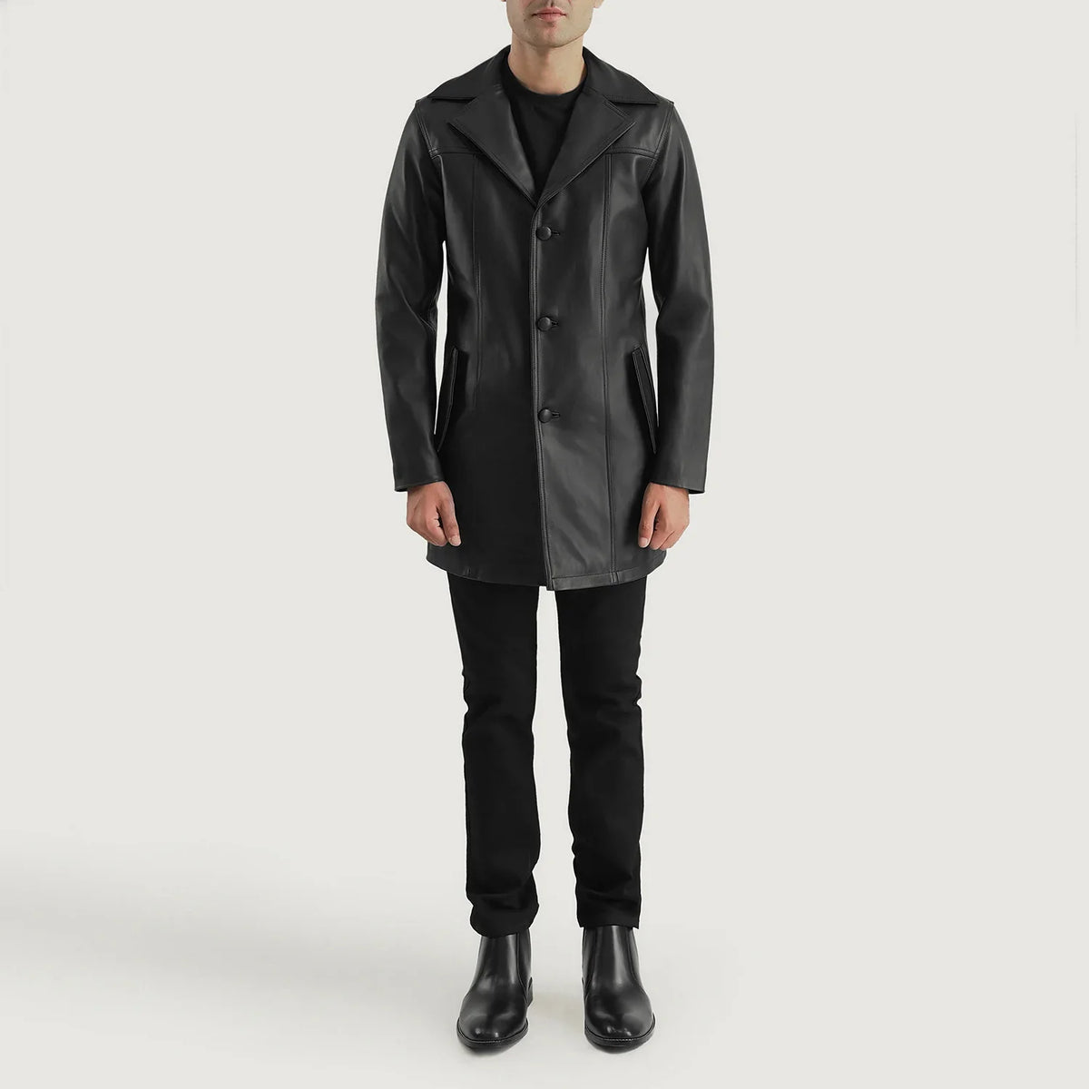 Brawnton Svart Leather Coat för Herr - Lateral Side Profile View Showing Sleeve Cut &amp; Athletic Taper Fit