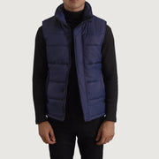 
Bryan Blå Vadderad väst för Herr in Blue Full-Grain Leather - Framifrån med skräddarsydd silhuett | Handla online