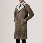 
Cai Distressed Brun Leather Shearling Läderrock för Herr For Men - Sidoprofil som visar ärmskärning