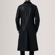 Close-Up Detail of Notch &amp; Button Hardware on Charlton Svart Leather Single Breasted Coat för Herr For Men