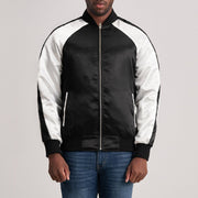 
Clarke Svart Varsity Läderjacka för Herr in Black & White Satin - Framifrån med skräddarsydd silhuett | Handla online