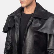 Close-Up Detail of Classic Collar &amp; Heavy-Duty Zipper Hardware on Men's Classic Svart Leather Duster för Herr