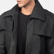 Close-Up Detail of Classic Collar &amp; Heavy-Duty Zipper Hardware on Men's Classic Distressed Svart Leather Duster för Herr