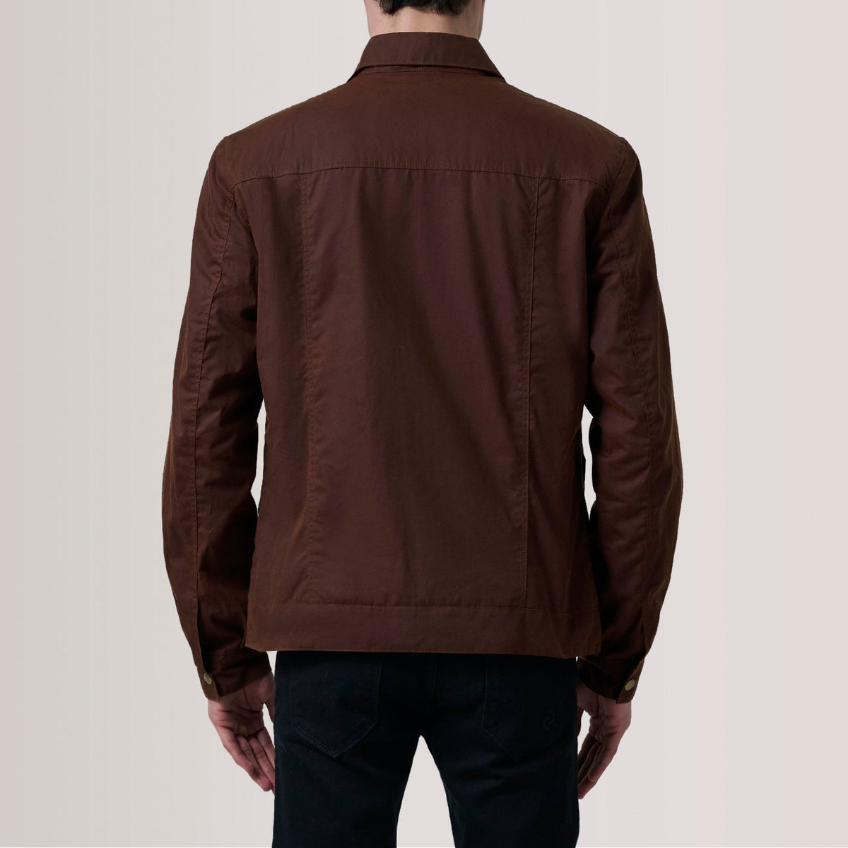 Close-Up Detail of Classic Collar &amp; Snap Button Hardware on Colberto Brun Waxed Canvas Trucker Läderjacka för Herr For Men