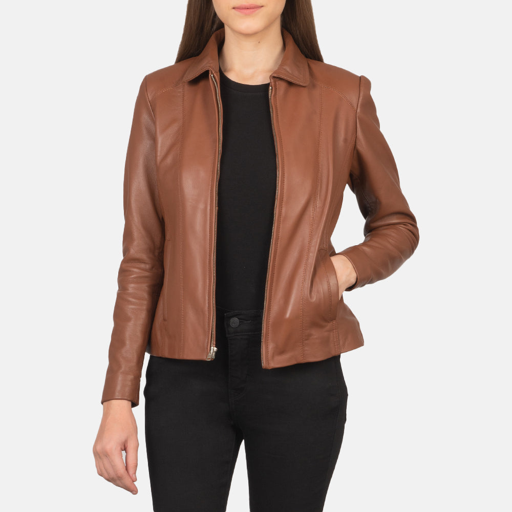 Women Colette Brun Läderjacka för Dam in Brown Sheepskin Leather - Front Profile View &amp; Tailored Silhouette | Buy Online