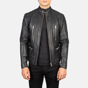 
Damian Grey Suede Biker Jacket in Grey Sheepskin Suede - Framifrån med skräddarsydd silhuett | Handla online