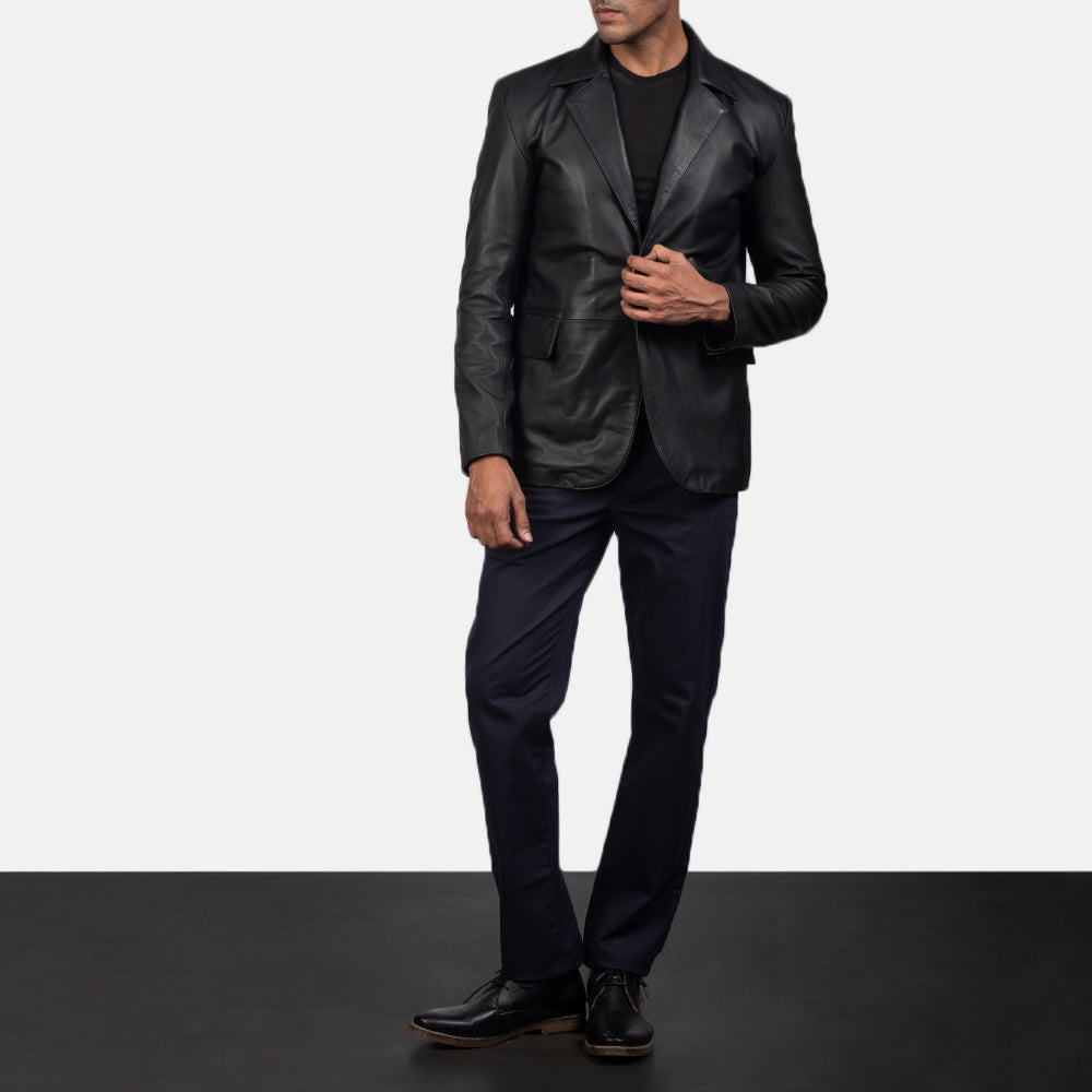 Men's Daron Svart Leather Blazer för Herr - Lateral Side Profile View Showing Sleeve Cut &amp; Athletic Taper Fit