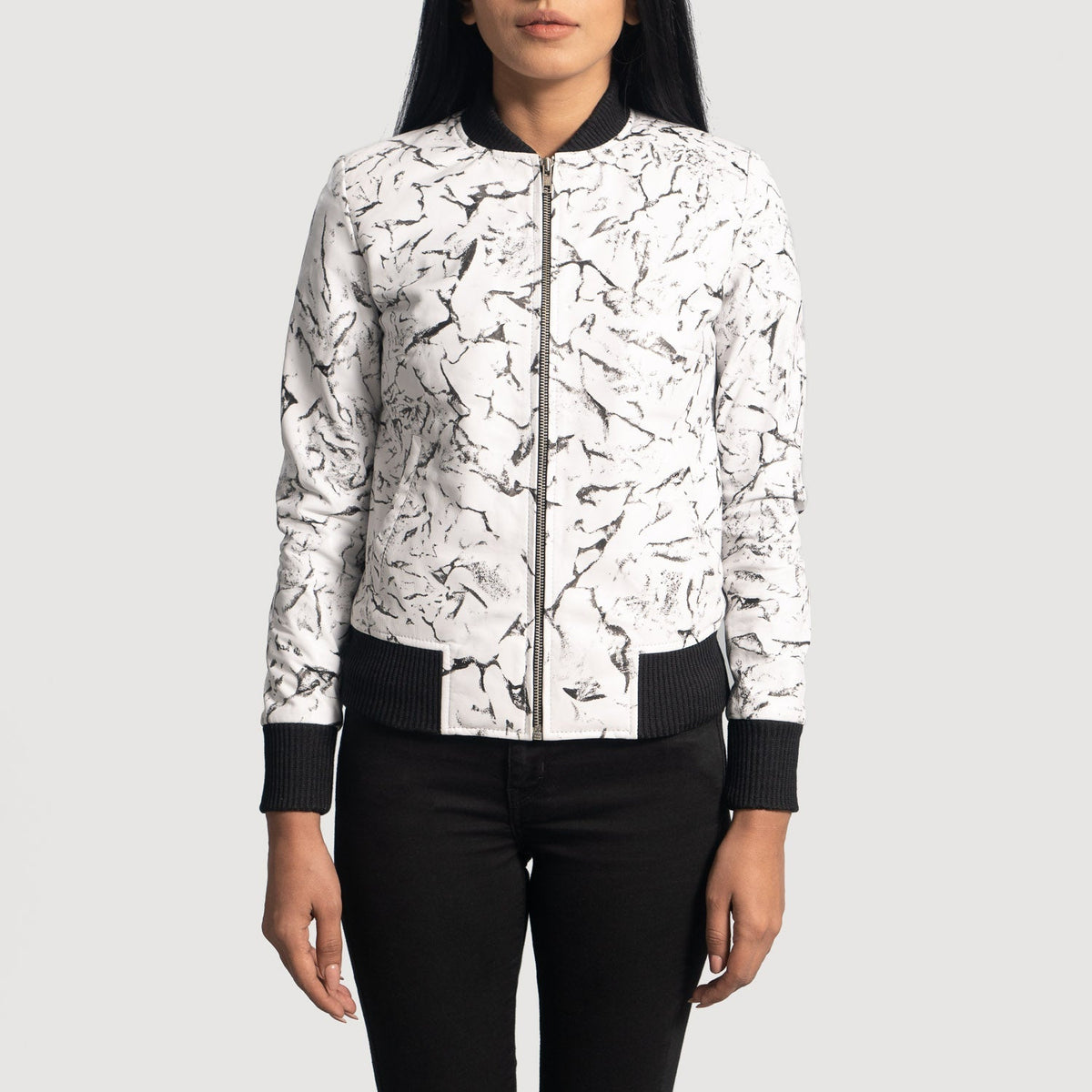 Women's Donna Blake White Bomberjacka i Läder för Dam in White Sheepskin Dip &amp;Amp; Dye - Front Profile View &amp; Tailored Silhouette | Buy Online