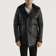 Men's Furcliff Svart Leather Coat för Herr in Black Sheepskin Leather - Front Profile View &amp; Tailored Silhouette | Buy Online
