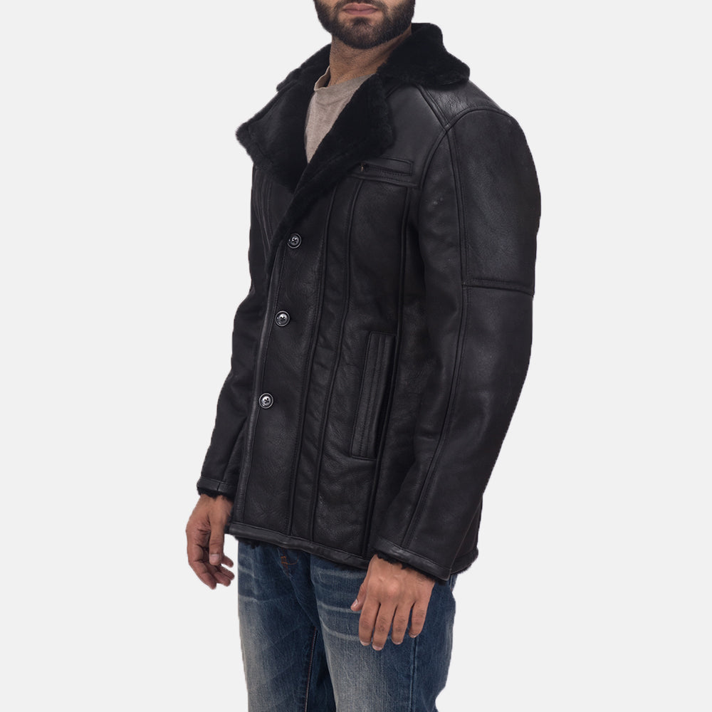 Men's Furcliff Double Face Shearling Leather Coat för Herr in Black Shearling Leather (Double Face) - Front Profile View &amp; Tailored Silhouette | Buy Online